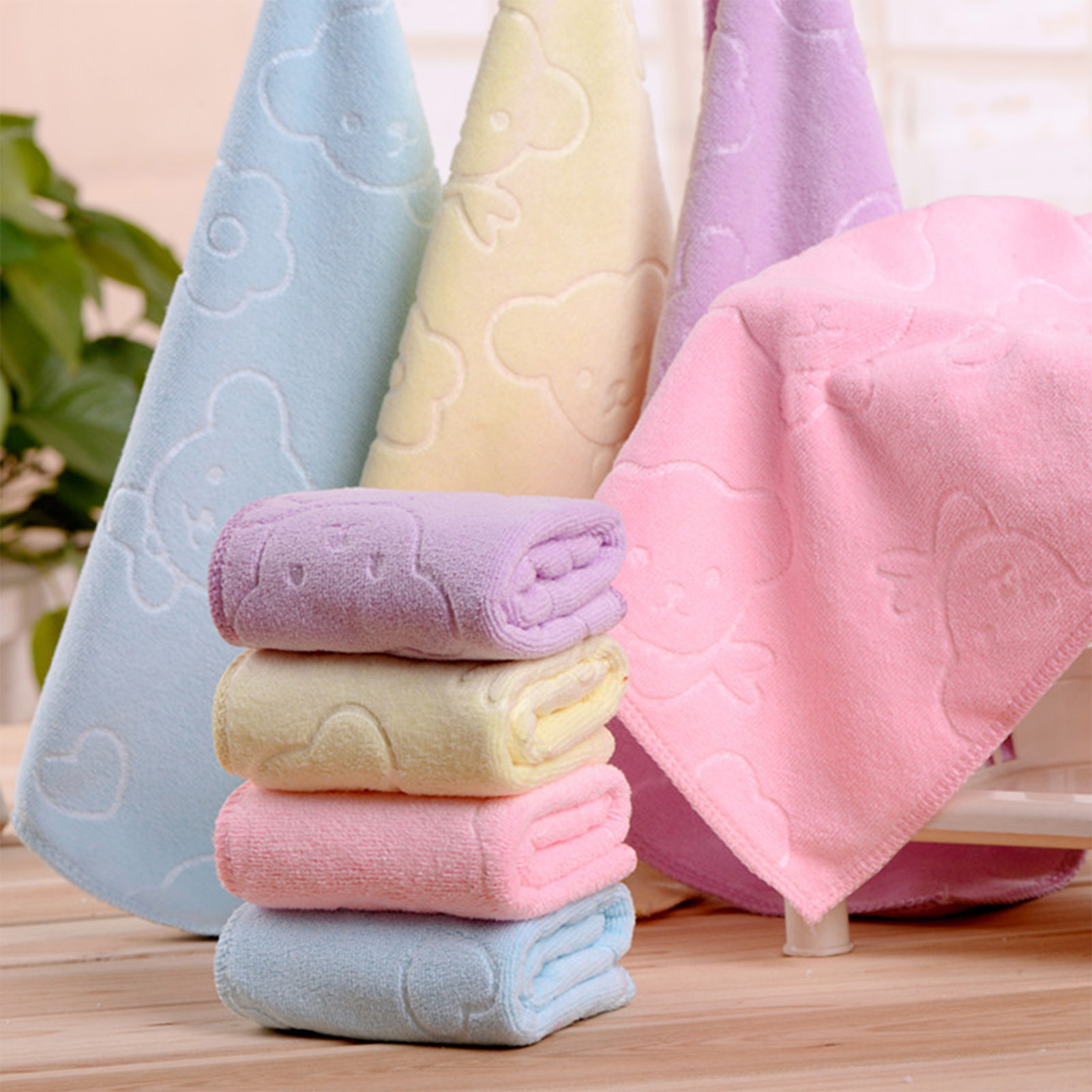 ناعم أو الماصة للوجه غسل ​​قطعة قماش دب طباعة يد الطفل منشفة للفنون الوطن الحمام