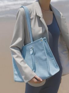 Sac fourre-tout en cuir PU de couleur douce HPB sac à main de mode pour femmes costume bleu jaune pour les sacs quotidiens d'été