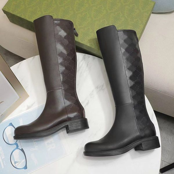 Peau de vache souple Bottes longues en cuir véritable fermeture éclair noir femmes chaussures lettres grand baril chevalier bottes chaussure de créateur dame botte plate grande taille 35-41-42