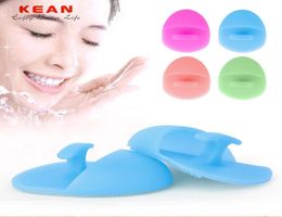 Brosse de nettoyage du visage doux brosse exfoliante de nettoyage du visage infantile bébé doux Silicone lavage visage Pad peau SPA gommage nettoyant outil9809256