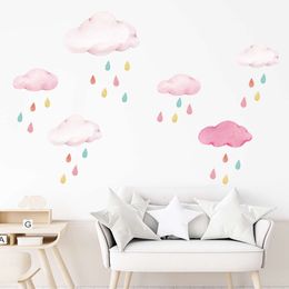 Pegatinas de pared de gotas de lluvia coloridas de nubes rosas suaves para habitación de niña, calcomanías de pared decorativas para el hogar, murales de pared para guardería