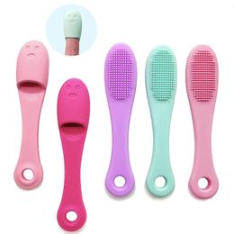 Brosse de nettoyage manuelle du visage en silicone souple pour brosse de nez, brosse nettoyante pour nettoyer en douceur et efficacement, éliminer les points noirs et masser