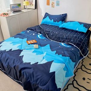 Soft Summer Cou Quilt Skin Friendly Blue Air CoumForter Star Moon Imprimé Home Double Bed Sofa Couverture pour les enfants adultes 240506
