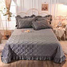 Velours doux épaissir couverture de lit d'hiver lit à volants linge à carreaux couvre-lit sur la couverture de lit couette couvre-lits pour drap de lit double 240314