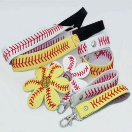 Softball/Baseball 4 kits Cadeau de faveur de fête en cuir, Un ensemble = 1pc porte-clés 1pc Bracelet 1pc bandeau 1pc Arc de cheveux = 4pcs, Combinaison parfaite Dxlu