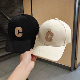 Softbal eenvoudige letter c geborduurde honkbal pet voor mannen dames solide kleur verstelbare zon hoed unisex casual hiphop papa trucker cap