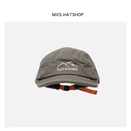 Style de softball Short Brim Paped Cap et femmes Allmatching Retro Soft Top Snapbrim Hat Mountain Brodery Ferved Hat Fashion