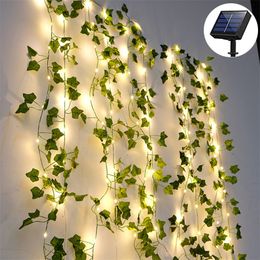 Solar Ivy Fairy Lights, 10m 100 LED Vine String Lights, 8 Modes Groene Kunstmatige Bladplanten Vine Garland met Verlichting, Party Wedding Garden Room Wall Decor