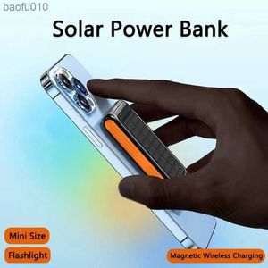 Chargeur solaire sans fil magnétique PowerBank 5000mAh avec LED pour iPhone 12 13 14 Powerbank externe pour Magsafe Samsung S22 Xiaomi L230619