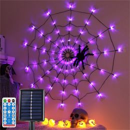 Zonne -aangedreven Halloween 60 LED -snaarverlichting Purple Spider Web 3.28ft Diameter 8 Modi Waterdichte spinnenweb Netto Licht Binnen Ourdoor Garden Winding Yard Home Patio