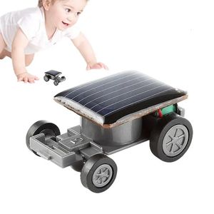 Jouet à énergie solaire araignée mobile voiture de sport jouet économie d'énergie outil expérimental créatif pour la journée des enfants de Pâques année 240307