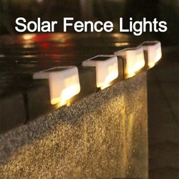 Lampes murales solaires étanches LED lampe de poteau de clôture alimentée par lumière solaire pour voie extérieure cour patio escaliers et clôtures oemled