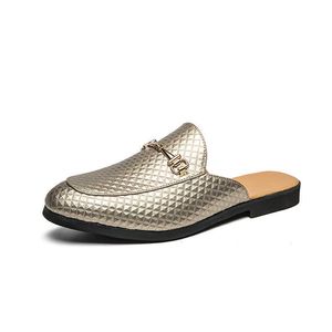 Semelle HBP Non-marque en cuir noir talon bas chaîne de mors hommes chaussures décontractées sans lacet mode demi mules