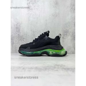 Sole Sneaker 2024 Baskets épaisses 3XL Chaussures pour hommes Designer Triple S Track Sport Paris Augmentation Crystal Outdoor Couple d'hommes 3NKF