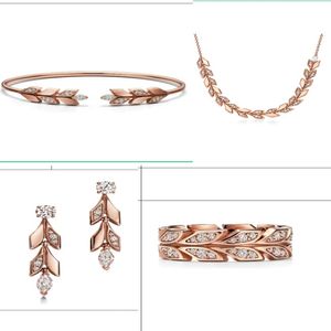 bracelet bracelet en or 18 km en or pour femmes feuilles diamant amour designer couple couple de mode de mode de mariage bijoux de bijoux