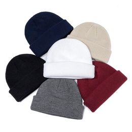 Solide muts voor mannen dames winter hoed accessoires dames korte horloge schedels warm gebreide hoed skullcap ijskappen kerstkist343e