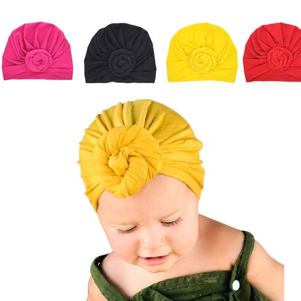 Couleur unie bébé volume fleur chapeau rose cache-oreilles bonnet casquettes Beanie crâne casquettes enfants chapeaux rouge noir livraison directe