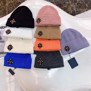 Sombreros sin ala de color liso para otoño e invierno, sombreros de punto de alta calidad para hombres y mujeres, sombreros cálidos y de moda