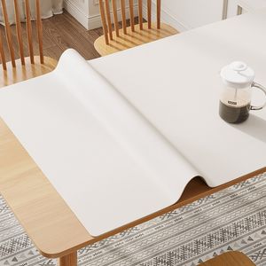 Tapis de table décoratifs de couleur unie solide à l'épreuve d'huile d'huile à chaleur imperméable en cuir en cuir en cuir en cuir en cuir