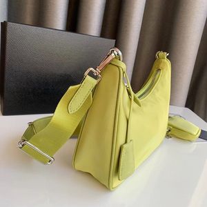 10A Bolso de diseñador Forma de bola de masa hervida clásica Bolso de hombro Triángulo Hoja de metal neutral Bolso inclinado Material de cuero impermeable avanzado Bolso para axilas