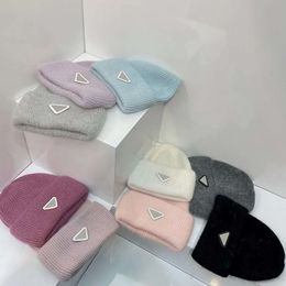 Chapeau tricoté en peluche de fourrure de lapin de couleur unie, doux, venteux, confortable, à la mode, cent pliants, hijabs triangulaires colorés, lot de patchs, chapeau en laine multicolore, chapeau d'hiver chaud