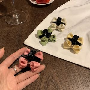 Vaste kleur kleine clip meisjes schattige zoete haarspelden eenvoudige gebreide boog acryl haarklauwen Koreaanse haaraccessoires cadeau