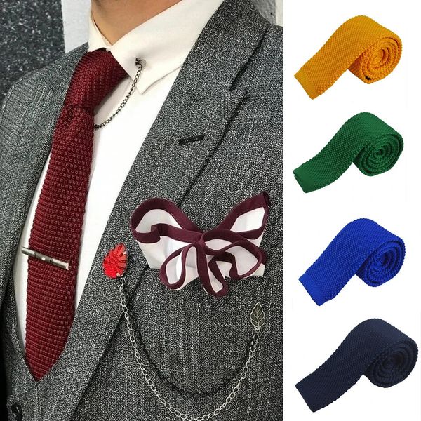 Ties en tricotes solides pour hommes Casual Polyester Skinny Mens Neckties Fashion Clocy Couleur Slim Coup Gify Wedding 240511