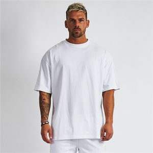 Solide T-shirt surdimensionné Hommes Bodybuilding et Fitness Tops Casual Lifestyle Gym Wear T-shirt Homme Loose Streetwear Hip-Hop Tshirt 210726