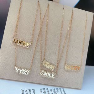 Solid Rose Gold natuurlijke diamant LUCKY SMILE HONING Letter naam aangepaste gepersonaliseerde charme hanger ketting