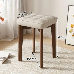 El taburete de madera sólida se puede apilar moderno mínimo de taburete cuadrado de la mesa cuadrada silla de comedor pequeña red redonda roja