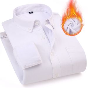 SolidShirts hommes affaires décontracté à manches longues hommes Chemise surdimensionné Camisas Plus velours Chemise Homme boutonné épais chaud 210524