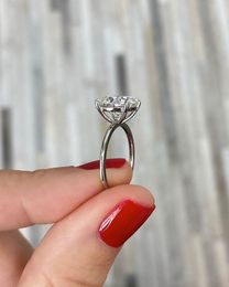 Solitario anello con diamante da 4 ct 100% reale argento sterling 925 Anelli per fedi nuziali per le donne Gioielli da fidanzamento con promessa nuziale