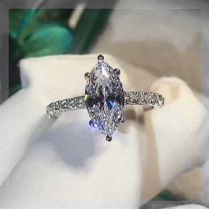 Solitaire Marquise coupé 2ct Lab Diamond Ring 925 en argent sterling Bijou Fiançailles Bagues de mariage pour femmes hommes Party Jewelry276J
