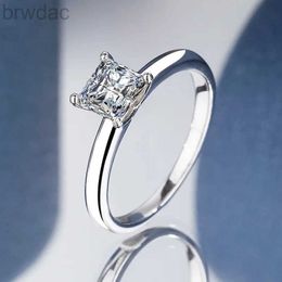Anneau Solitaire 1ct GRA GRA Certifié Princesse Moissanite Anneau de fiançailles pour les femmes D Color VVS Moisanite Diamond 925 Silver Ring Gift D240419