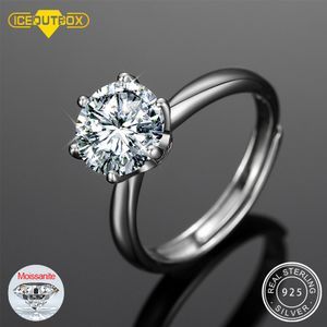Solitaire ring 925 Sterling Silver 053ct Moissanite voor vrouwen Resiseerbaar 6 Prong Setting D Color Gra Certificaat Wedding Sieraden 221119