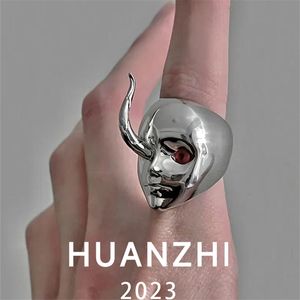 Solitaire Ring Demon Mask Bloods Eyes Ring Metaal Cyberpunk Zilver Kleur Hoorn Menselijk Gezicht Vinger Ring voor Unisex Paar Sieraden 230612