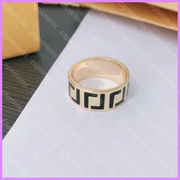 Solitaire Ring Designer Plain Rings Gold Letters Women Ring Haute Qualité Designers Jewelry Mens For Party Classic Love Ladies La Bague. D219233F