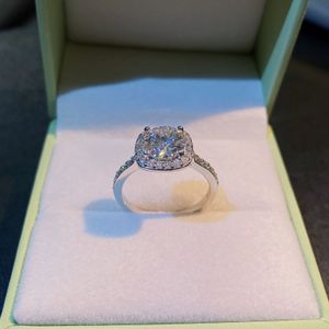 Solitaire ring verlovingsringen voor vrouwen 2CT 8mm ronde S925 Sterling Silver Diamond Wedding Girl Bridal Gift Sieraden 221119