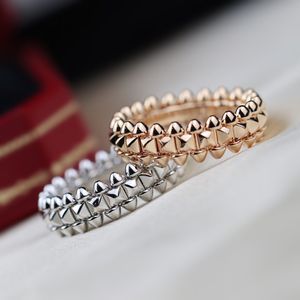 Anillo solitario Joyería de lujo europea 925 Marcador de plata esterlina Anillos de oro rosa Marca clásica Regalos de fiesta de moda para hombres y mujeres 230404