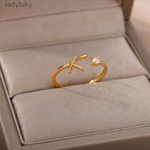 Anillo solitario Exquisito Anillos con letras iniciales simples para mujeres Nombre apilable Anillo de acero inoxidable Joyería para parejas Regalo BFF al por mayor para hermana 240226