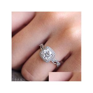 Solitaire Ring Fashion Diamond For Women Creative Sier Couleur Engagement Mariage de mariage Square Gemstone Jewelry Drop Livrot DH5OH