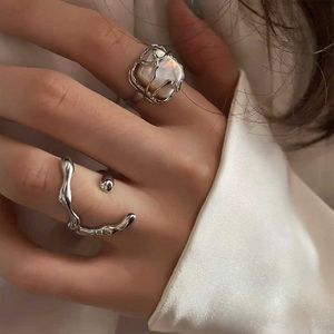 Solitaire ring ins mode zilveren kleur minimalistisch onregelmatige twined vinger ringen creatieve geometrische punkopening voor vrouwen meisjes sieraden y2302