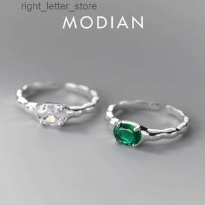 Solitaire Ring Modian 925 Sterling Zilver Onregelmatig Ontwerp Groene Zriconia Vingerringen Open Maat 6-9 Verstelbare Ring Voor Mode Vrouwen Sieraden YQ231207