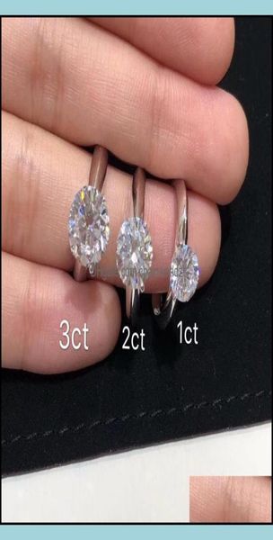 Solitaire anneaux anneaux Les bijoux ont un tampon 925 Sterling Sier Claw 1-3 Karat Diamond Moisanite Femmes Marier Engagement Mariage Set STY6882183