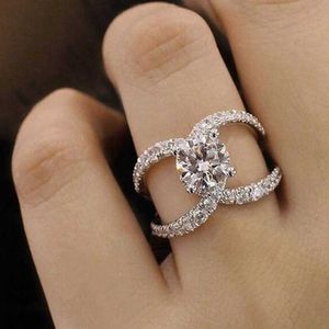 Solitaire ring Eenvoudig holle ontwerp mode -strass zirkoonringen voor vrouwen accessoires bruiloft verloving sieraden cadeau y2302