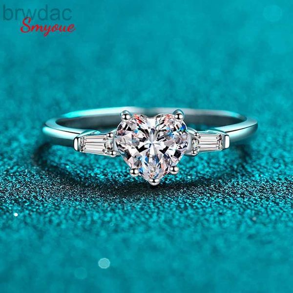 Solitaire Ring Smyoue 1.2Ct Heart Moissanite Anneaux pour les femmes Mariage Simulate Diamond Band S925 Silver plaqué Platinum Girl Ring D240419