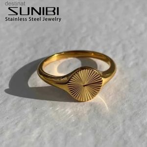 Solitaire Ring SUNIBI RVS Ringen voor Vrouwen Verguld Niet Vervagen Golf Stralen Textuur Zegel Sierlijke Dames Ring Sieraden GroothandelL231220