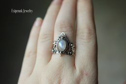 Solitaire ring vintage Tibetaanse maanlicht kleur lijm steen grote helende kristallen ring dames Boho antieke Indiase lijm stenen ring fijne sieraden 230607