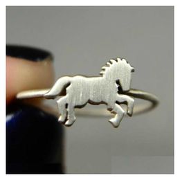 Solitaire ring Groothandel Sier Succes Horse European en American Mens Fashion Simple Gift for Christmas JZR038 Drop Deli Dhbha