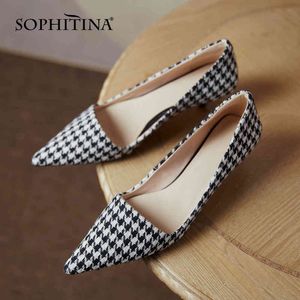 Sophitina Elegante Vrouw Plaid Doek Pumps Vrouw Ondiepe Puntige Teen Sheepskin Insole Med Thin Heek Lady Shoes Po993 210513